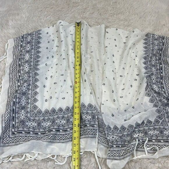 Raj Women’s Bohemian Blue & White Kimono Wrap Cardigan Lightweight One Size - Picture 8 of 12